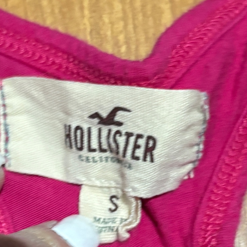 Hollister Hot Pink Ruffle Racerback Tank - Picture 3 of 3